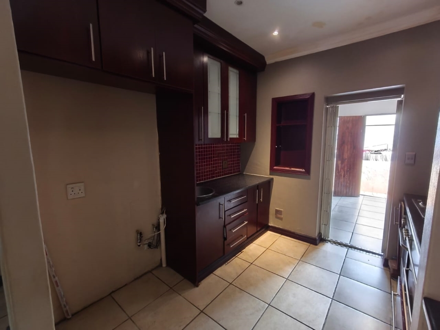 4 Bedroom Property for Sale in Safari Gardens North West